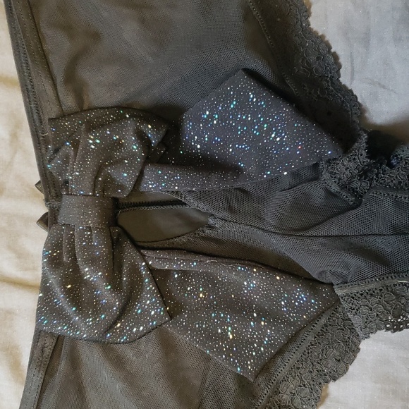 VS black bow pantie - Picture 3 of 4